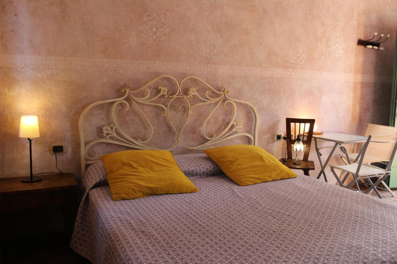 B&B Coco Loco Sesto Calende Kültér fotó
